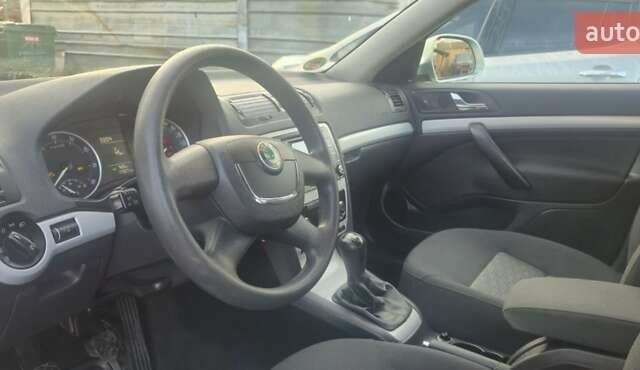 Зеленый Шкода Октавия, объемом двигателя 1.6 л и пробегом 176 тыс. км за 8200 $, фото 27 на Automoto.ua