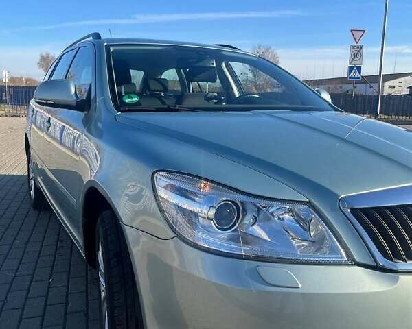 Зелений Шкода Октавія, об'ємом двигуна 1.4 л та пробігом 171 тис. км за 7300 $, фото 1 на Automoto.ua