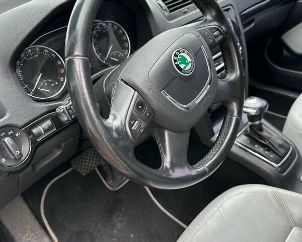 Зеленый Шкода Октавия, объемом двигателя 1.97 л и пробегом 367 тыс. км за 9300 $, фото 21 на Automoto.ua