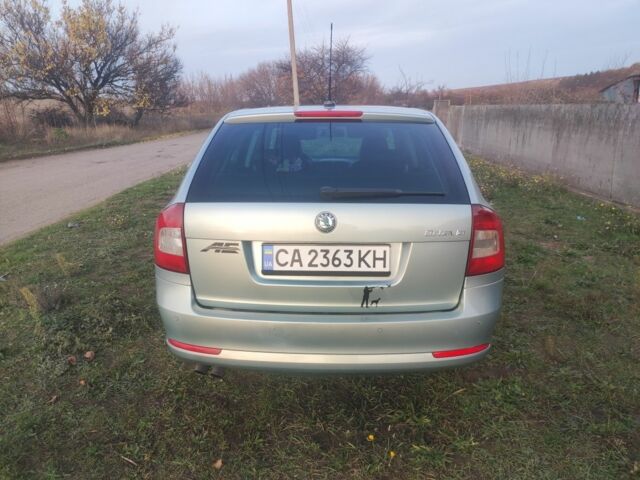 Зеленый Шкода Октавия, объемом двигателя 2 л и пробегом 296 тыс. км за 8000 $, фото 3 на Automoto.ua