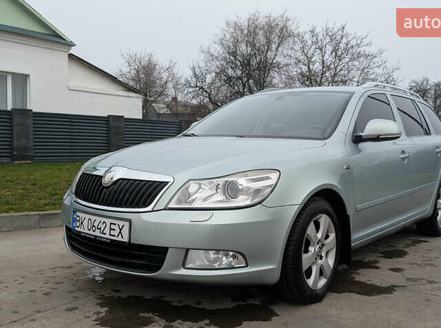 Зеленый Шкода Октавия, объемом двигателя 1.97 л и пробегом 367 тыс. км за 9300 $, фото 9 на Automoto.ua