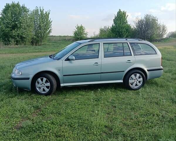 Зеленый Шкода Октавия, объемом двигателя 1.6 л и пробегом 186 тыс. км за 6150 $, фото 1 на Automoto.ua