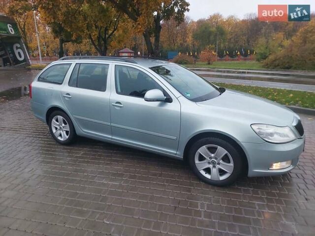 Шкода Октавия 2010 в Кропивницком (Кировограде) на Automoto.ua Зеленый Шкода Октавия, объемом двигателя 1.4 л и пробегом 187 тыс. км за 7300 $, фото 6 на Automoto.ua