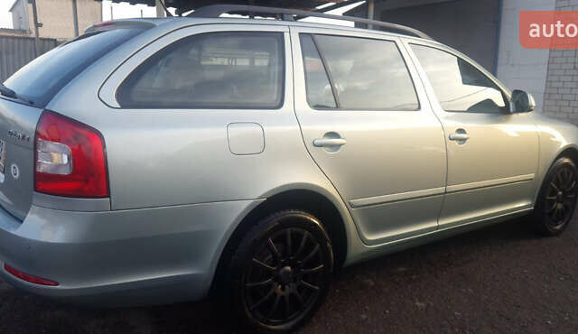 Зеленый Шкода Октавия, объемом двигателя 1.6 л и пробегом 175 тыс. км за 8600 $, фото 8 на Automoto.ua