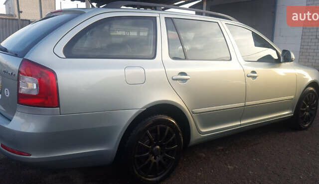 Зеленый Шкода Октавия, объемом двигателя 1.6 л и пробегом 175 тыс. км за 8600 $, фото 9 на Automoto.ua