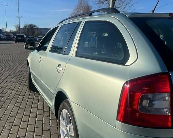 Зелений Шкода Октавія, об'ємом двигуна 1.4 л та пробігом 171 тис. км за 7300 $, фото 5 на Automoto.ua