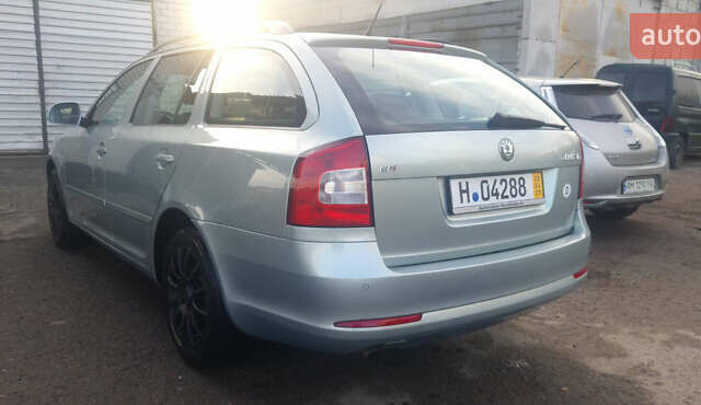 Зеленый Шкода Октавия, объемом двигателя 1.6 л и пробегом 175 тыс. км за 8600 $, фото 6 на Automoto.ua