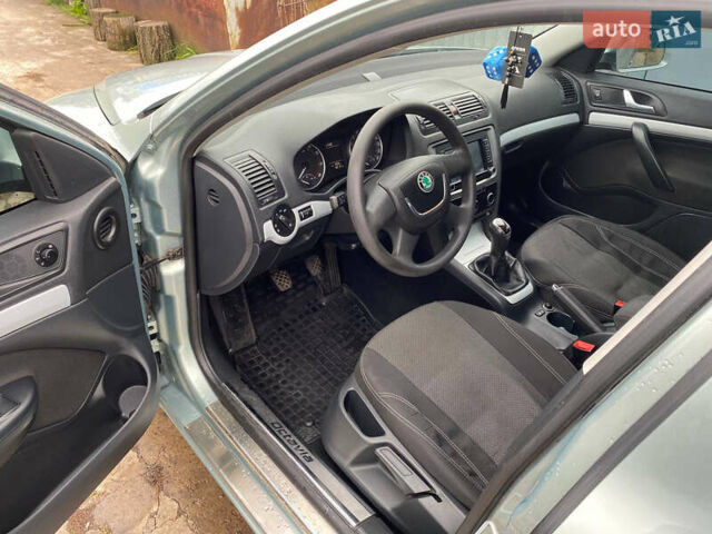 Зеленый Шкода Октавия, объемом двигателя 0 л и пробегом 182 тыс. км за 9500 $, фото 6 на Automoto.ua