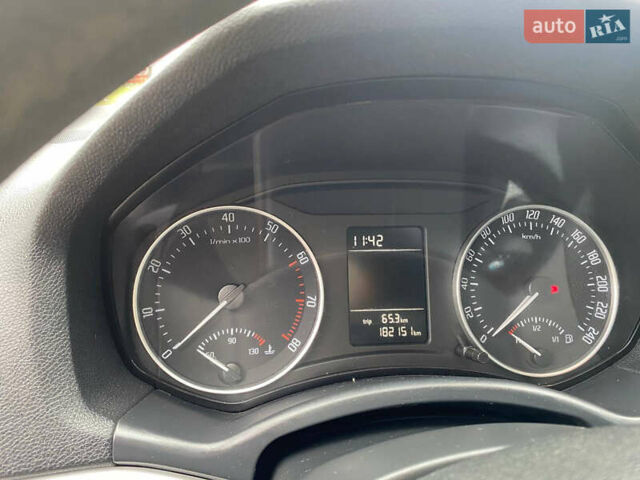 Зеленый Шкода Октавия, объемом двигателя 0 л и пробегом 182 тыс. км за 9500 $, фото 7 на Automoto.ua