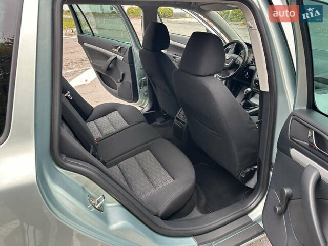 Зеленый Шкода Октавия, объемом двигателя 1.6 л и пробегом 235 тыс. км за 8499 $, фото 53 на Automoto.ua