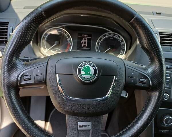 Зеленый Шкода Октавия, объемом двигателя 2 л и пробегом 240 тыс. км за 11500 $, фото 42 на Automoto.ua