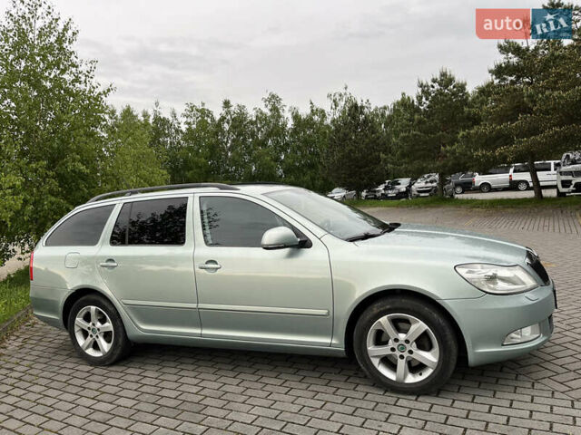 Зеленый Шкода Октавия, объемом двигателя 2 л и пробегом 229 тыс. км за 9048 $, фото 6 на Automoto.ua
