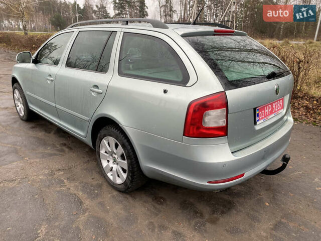 Зеленый Шкода Октавия, объемом двигателя 2 л и пробегом 249 тыс. км за 9200 $, фото 3 на Automoto.ua