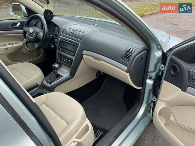 Зеленый Шкода Октавия, объемом двигателя 2 л и пробегом 249 тыс. км за 9200 $, фото 10 на Automoto.ua