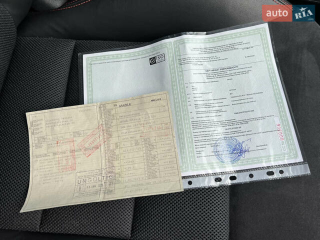 Зеленый Шкода Октавия, объемом двигателя 2 л и пробегом 239 тыс. км за 11600 $, фото 164 на Automoto.ua
