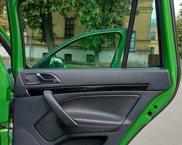 Зеленый Шкода Октавия, объемом двигателя 2 л и пробегом 240 тыс. км за 11500 $, фото 26 на Automoto.ua