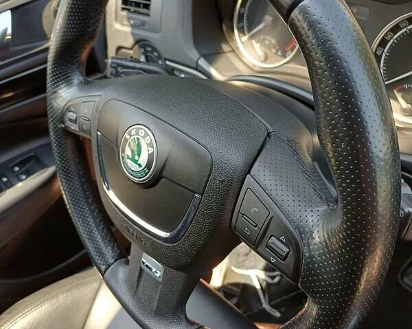 Зеленый Шкода Октавия, объемом двигателя 2 л и пробегом 240 тыс. км за 11500 $, фото 44 на Automoto.ua