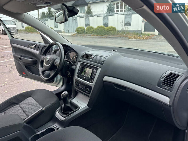 Зеленый Шкода Октавия, объемом двигателя 1.6 л и пробегом 235 тыс. км за 8499 $, фото 58 на Automoto.ua