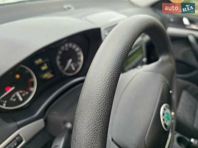 Зелений Шкода Октавія, об'ємом двигуна 1.8 л та пробігом 112 тис. км за 9500 $, фото 17 на Automoto.ua