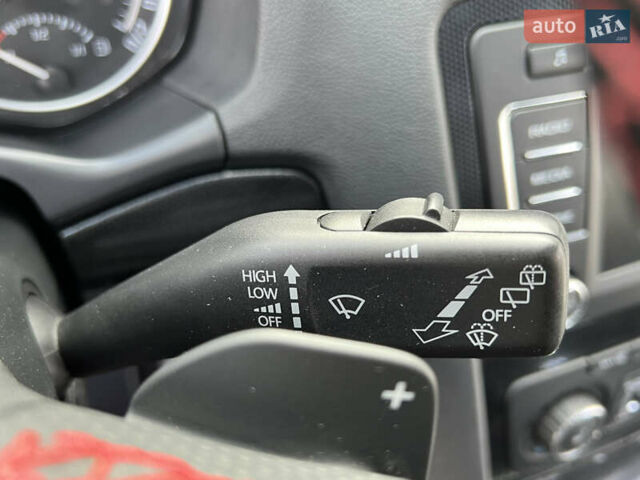 Зеленый Шкода Октавия, объемом двигателя 2 л и пробегом 239 тыс. км за 11600 $, фото 80 на Automoto.ua