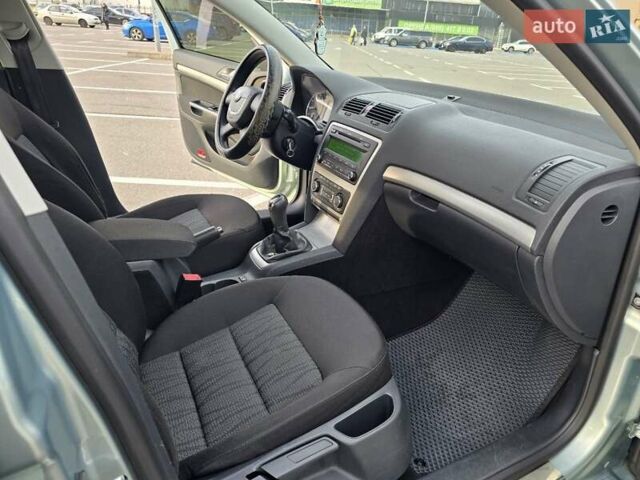 Зелений Шкода Октавія, об'ємом двигуна 1.8 л та пробігом 112 тис. км за 9500 $, фото 33 на Automoto.ua