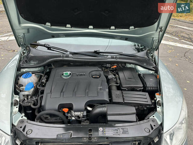 Зеленый Шкода Октавия, объемом двигателя 1.6 л и пробегом 235 тыс. км за 8499 $, фото 62 на Automoto.ua