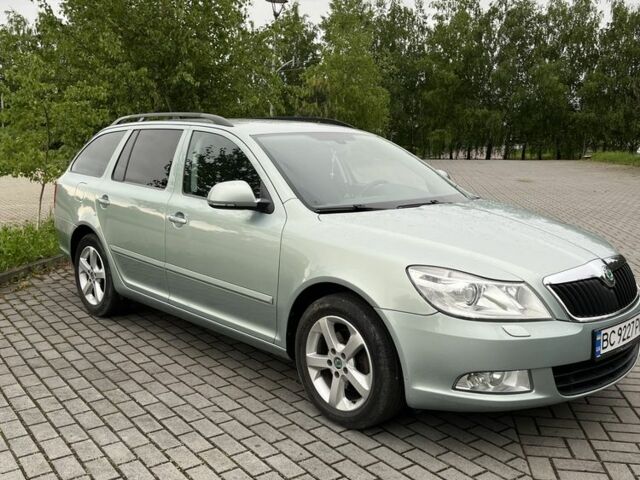 Зеленый Шкода Октавия, объемом двигателя 2 л и пробегом 229 тыс. км за 9100 $, фото 3 на Automoto.ua