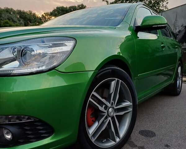 Зеленый Шкода Октавия, объемом двигателя 2 л и пробегом 240 тыс. км за 11500 $, фото 4 на Automoto.ua