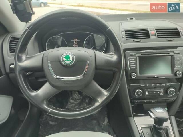 Зеленый Шкода Октавия, объемом двигателя 1.8 л и пробегом 193 тыс. км за 9800 $, фото 27 на Automoto.ua