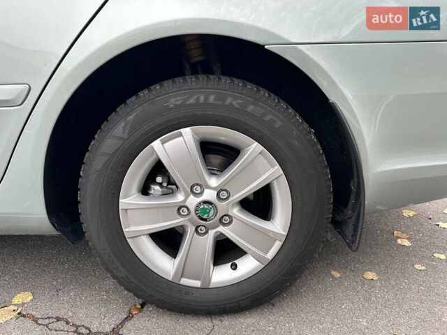 Зеленый Шкода Октавия, объемом двигателя 1.6 л и пробегом 235 тыс. км за 8499 $, фото 29 на Automoto.ua