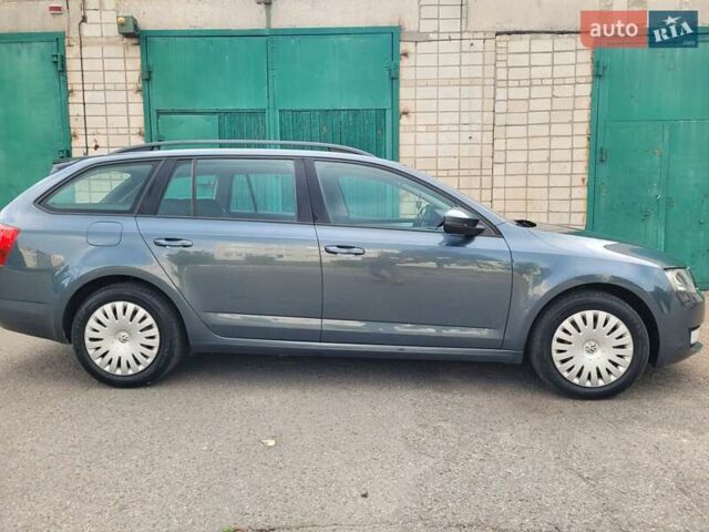 Шкода Октавия 2014 в Белой Церкве на Automoto.ua Зеленый Шкода Октавия, объемом двигателя 1.6 л и пробегом 321 тыс. км за 9850 $, фото 4 на Automoto.ua