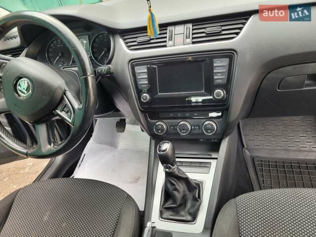 Шкода Октавия 2014 в Белой Церкве на Automoto.ua Зеленый Шкода Октавия, объемом двигателя 1.6 л и пробегом 321 тыс. км за 9850 $, фото 19 на Automoto.ua