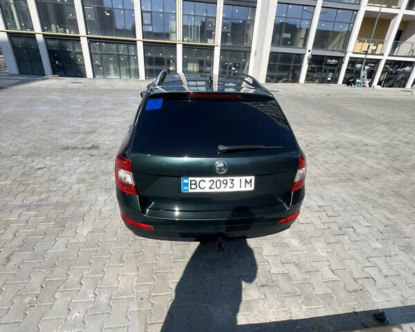 Зеленый Шкода Октавия, объемом двигателя 2 л и пробегом 235 тыс. км за 11000 $, фото 2 на Automoto.ua