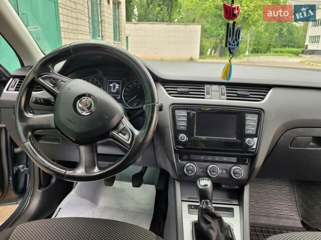 Шкода Октавия 2014 в Белой Церкве на Automoto.ua Зеленый Шкода Октавия, объемом двигателя 1.6 л и пробегом 321 тыс. км за 9850 $, фото 16 на Automoto.ua