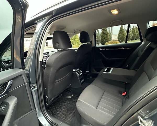 Зеленый Шкода Октавия, объемом двигателя 2 л и пробегом 205 тыс. км за 14999 $, фото 62 на Automoto.ua