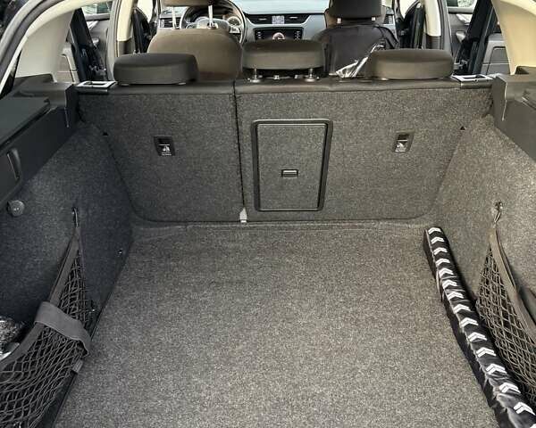 Зелений Шкода Октавія, об'ємом двигуна 2.01 л та пробігом 162 тис. км за 13965 $, фото 22 на Automoto.ua