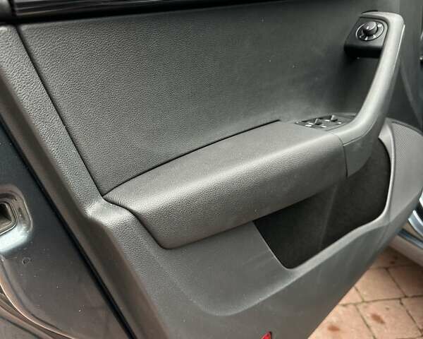 Зеленый Шкода Октавия, объемом двигателя 2 л и пробегом 205 тыс. км за 14999 $, фото 46 на Automoto.ua