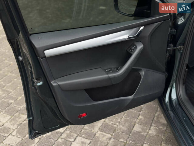 Зелений Шкода Октавія, об'ємом двигуна 2 л та пробігом 250 тис. км за 14888 $, фото 14 на Automoto.ua