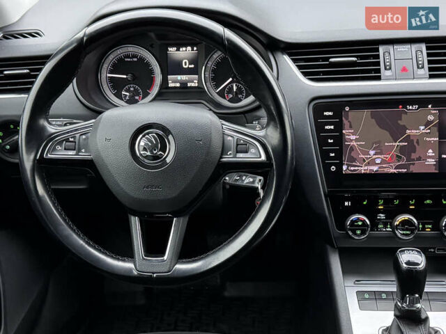 Зелений Шкода Октавія, об'ємом двигуна 2 л та пробігом 250 тис. км за 14888 $, фото 22 на Automoto.ua