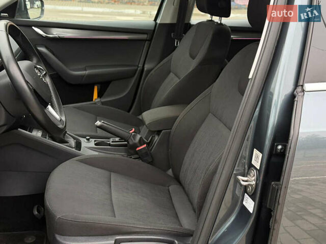 Зелений Шкода Октавія, об'ємом двигуна 1.6 л та пробігом 207 тис. км за 14850 $, фото 27 на Automoto.ua