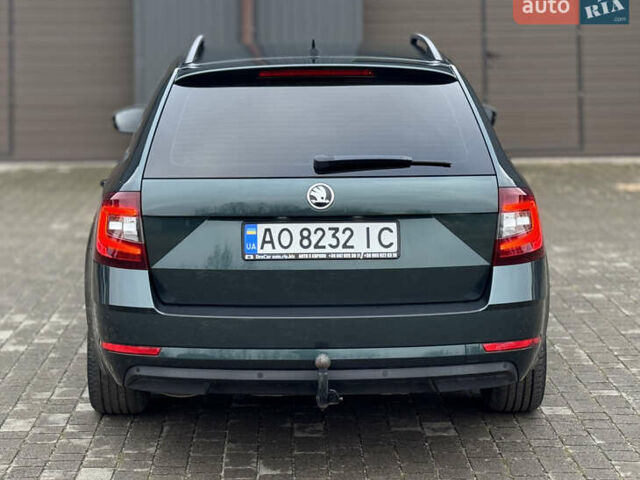 Зелений Шкода Октавія, об'ємом двигуна 2 л та пробігом 250 тис. км за 14888 $, фото 10 на Automoto.ua