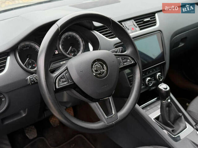 Зелений Шкода Октавія, об'ємом двигуна 1.6 л та пробігом 207 тис. км за 14850 $, фото 28 на Automoto.ua