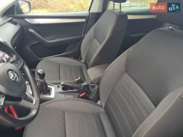 Зеленый Шкода Октавия, объемом двигателя 1.6 л и пробегом 220 тыс. км за 13700 $, фото 13 на Automoto.ua