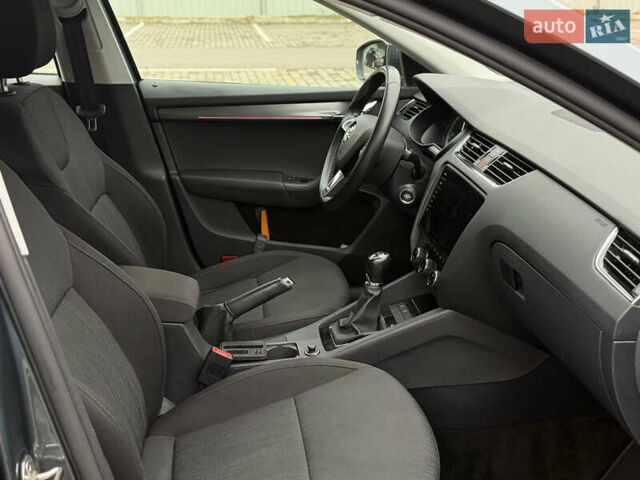 Зелений Шкода Октавія, об'ємом двигуна 1.6 л та пробігом 207 тис. км за 14850 $, фото 33 на Automoto.ua