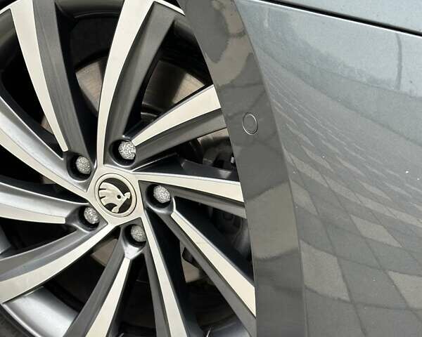 Зеленый Шкода Октавия, объемом двигателя 2 л и пробегом 182 тыс. км за 19500 $, фото 15 на Automoto.ua