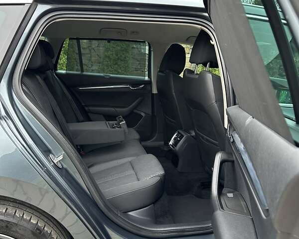 Зеленый Шкода Октавия, объемом двигателя 2 л и пробегом 182 тыс. км за 19500 $, фото 134 на Automoto.ua