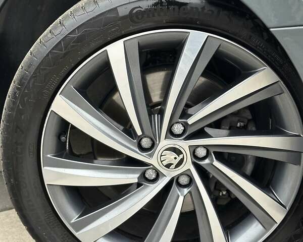 Зеленый Шкода Октавия, объемом двигателя 2 л и пробегом 182 тыс. км за 19550 $, фото 11 на Automoto.ua