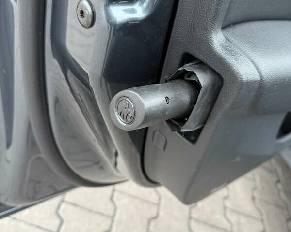 Зеленый Шкода Октавия, объемом двигателя 2 л и пробегом 208 тыс. км за 22900 $, фото 59 на Automoto.ua