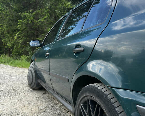 Зелений Шкода Октавія, об'ємом двигуна 1.6 л та пробігом 345 тис. км за 2800 $, фото 8 на Automoto.ua