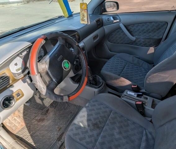 Зеленый Шкода Октавия, объемом двигателя 1.9 л и пробегом 435 тыс. км за 2399 $, фото 8 на Automoto.ua